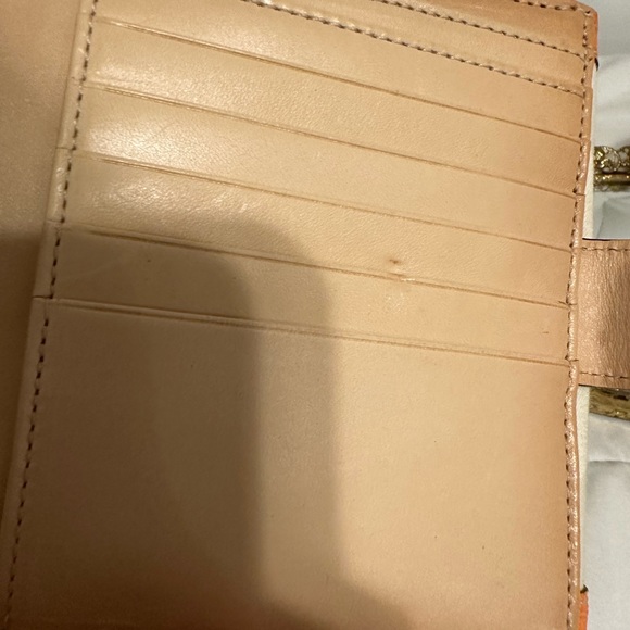 Coach Wallet !! - Picture 3 of 6